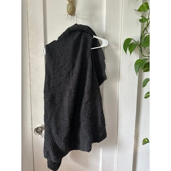 Ann Taylor Loft Women’s size medium cardigan - Picture 5 of 6